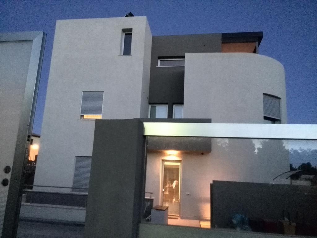 Art House Quartu - Margine Rosso Panzió Quartu SantʼElena Szoba fotó