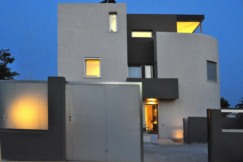 Art House Quartu - Margine Rosso Panzió Quartu SantʼElena Szoba fotó